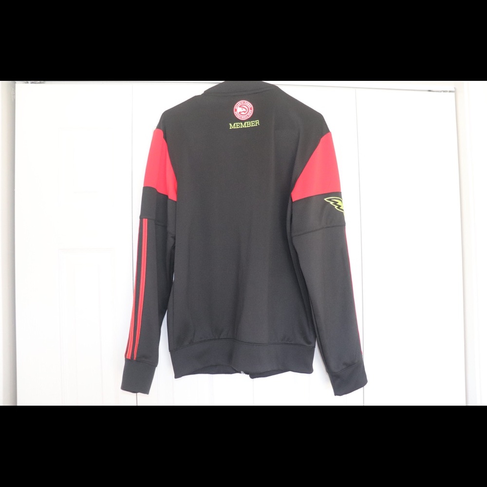 Jacket - Picture 3 of 6
